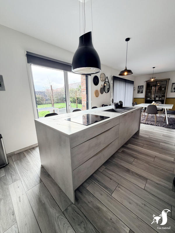 Maison - 155 m² - 6 pièces