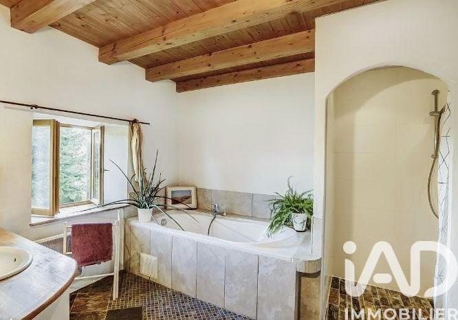 Maison de village - 100 m² - 4 pièces