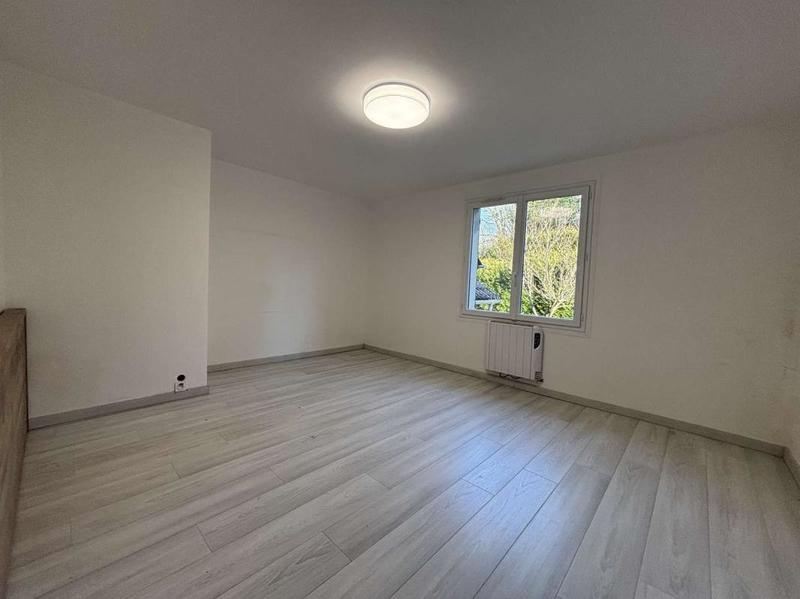 Maison - 263 m² - 8 pièces