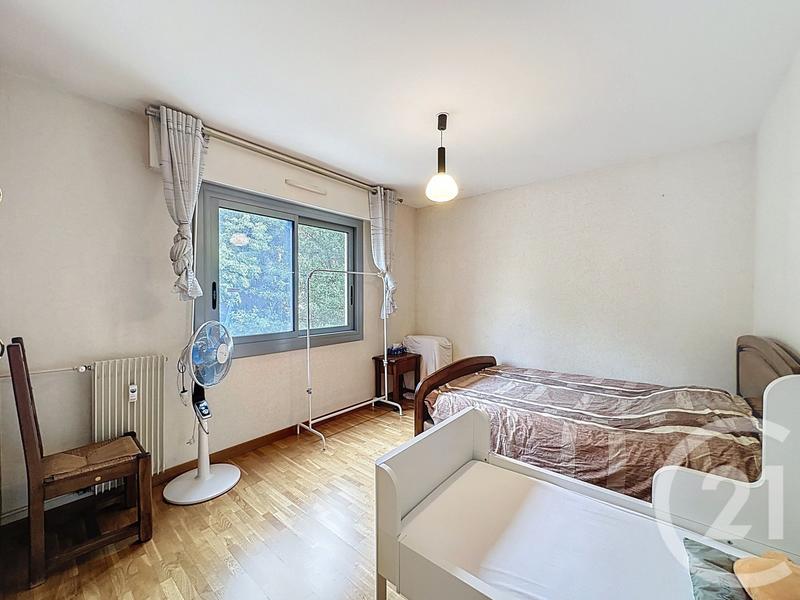 Appartement - 87 m² - 4 pièces