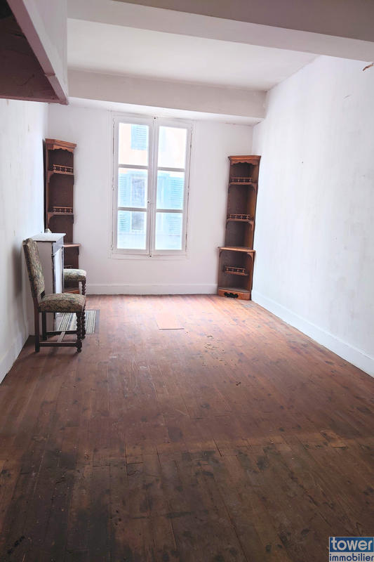 Maison - 420 m² - 17 pièces