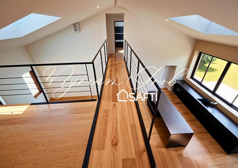 Maison - 195 m² - 7 pièces