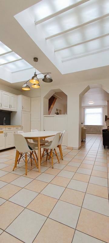 Maison - 149 m² - 6 pièces