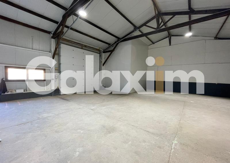 Local d'activités - 250 m² - 2 pièces