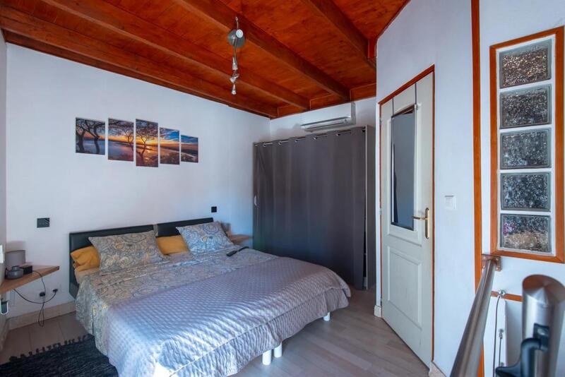 Maison ancienne - 175 m² - 8 pièces