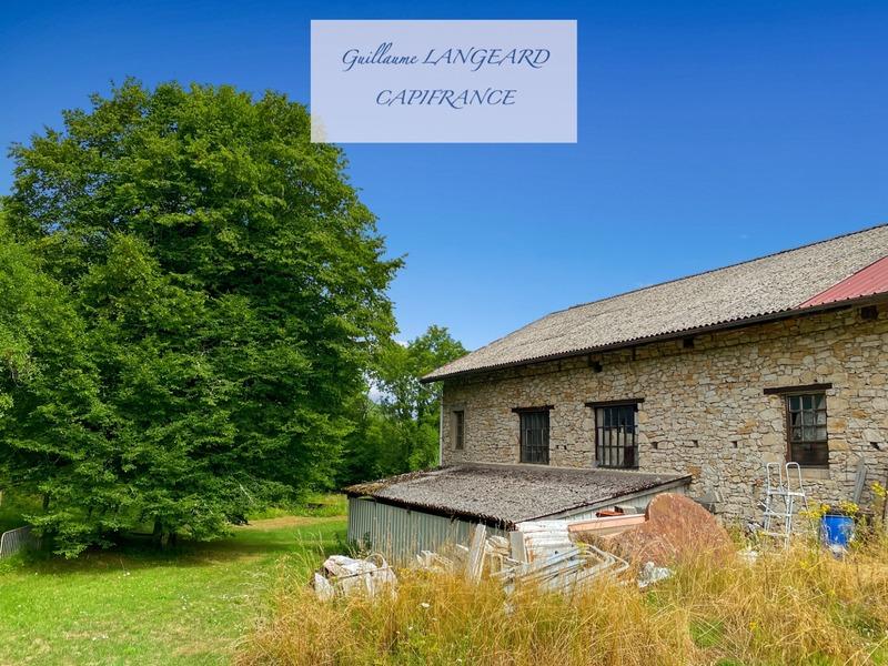 Propriété - 409 m² - 10 pièces