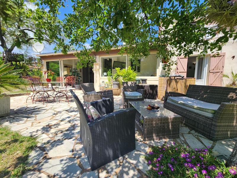 Villa - 140 m² - 7 pièces