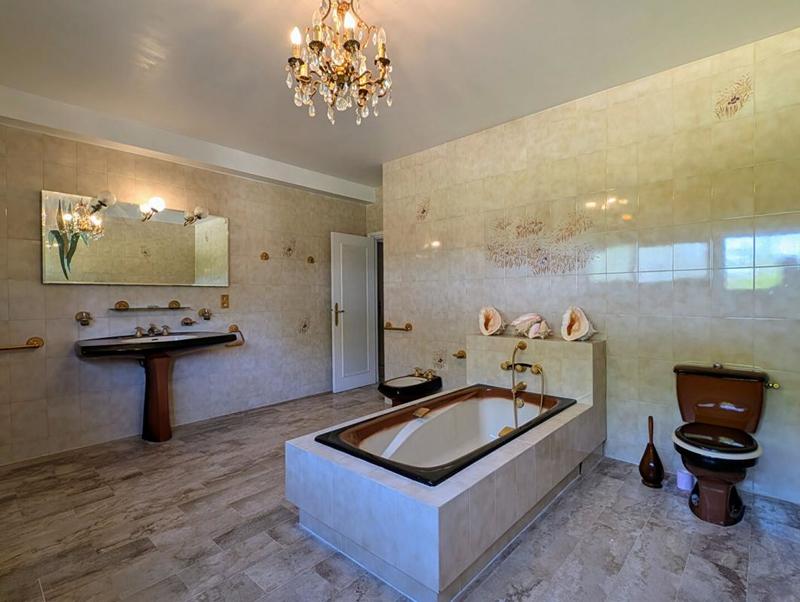 Demeure - 604 m² - 14 pièces