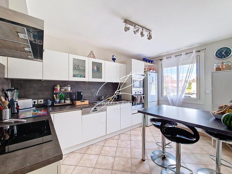 Maison - 138 m² - 6 pièces