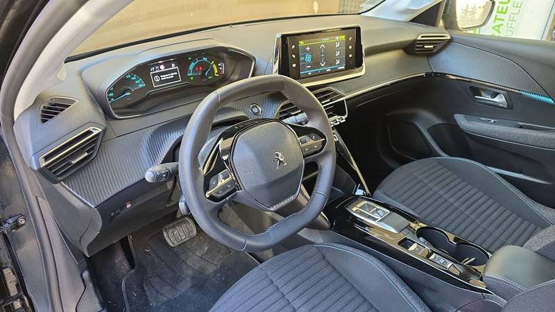 Peugeot E-208 136 50 kWh Style Full Black - Automatique