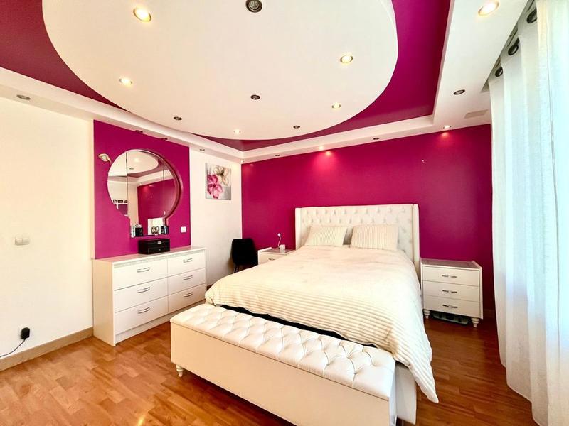 Appartement - 102 m² - 4 pièces