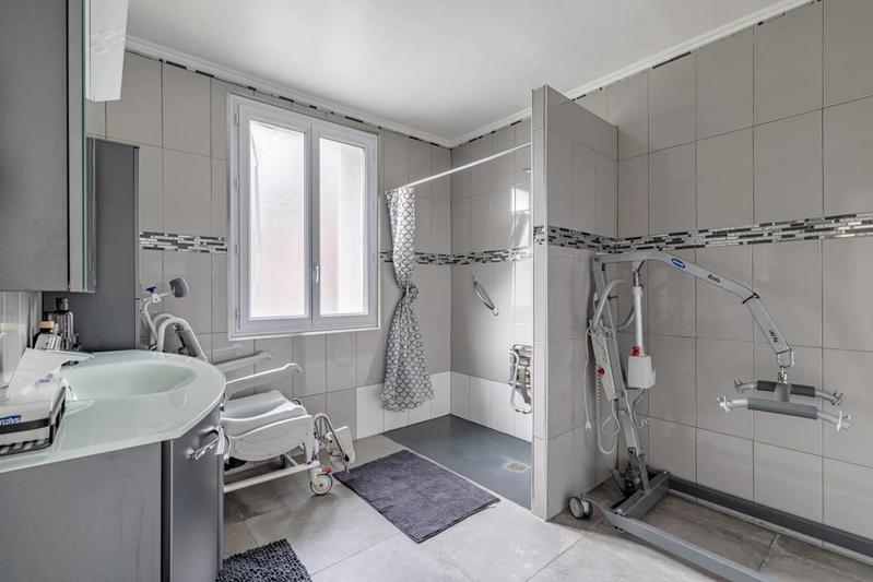 Maison - 137 m² - 6 pièces