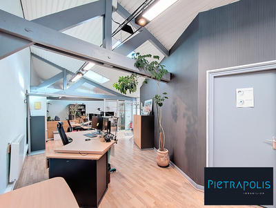 Bureau - 215 m² - 6 pièces