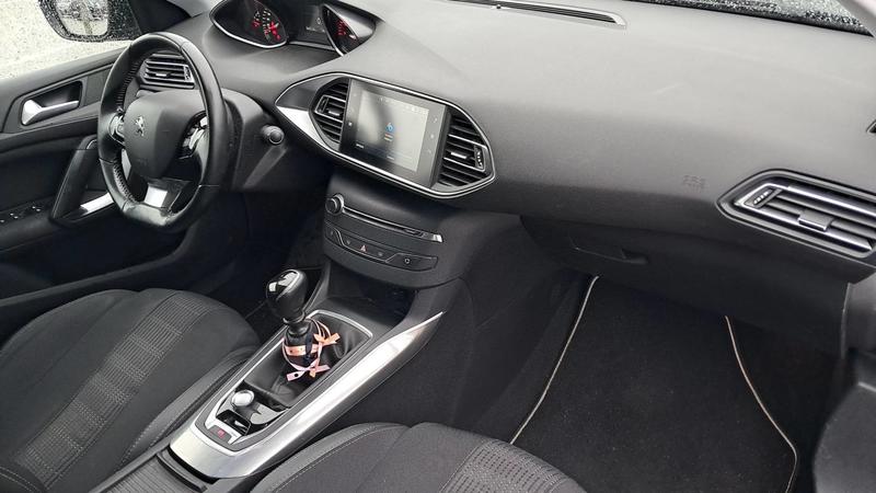 Peugeot 308 1.2 PureTech 130 Allure Business