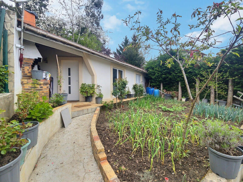 Maison - 178 m² - 8 pièces