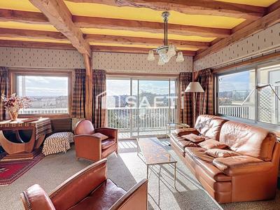 Appartement - 127 m² - 6 pièces