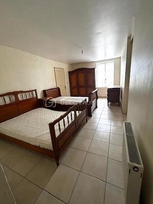 Maison de village - 190 m² - 12 pièces