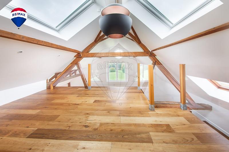 Maison - 174 m² - 7 pièces