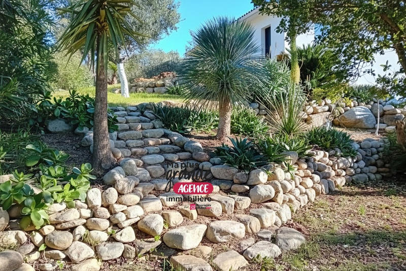 Maison - 147 m² - 6 pièces