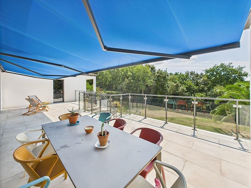 Villa - 245 m² - 7 pièces