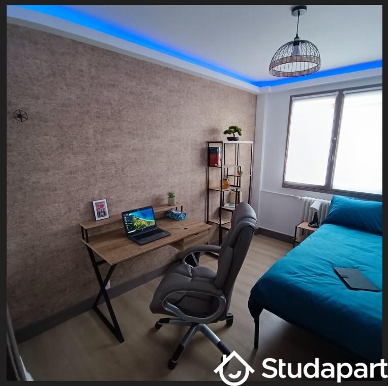 Chambre - 9 m² - 1 pièce