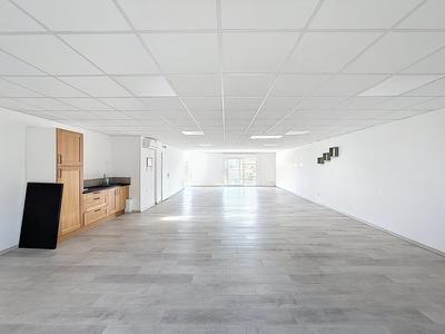 Local commercial - 100 m² - 1 pièce