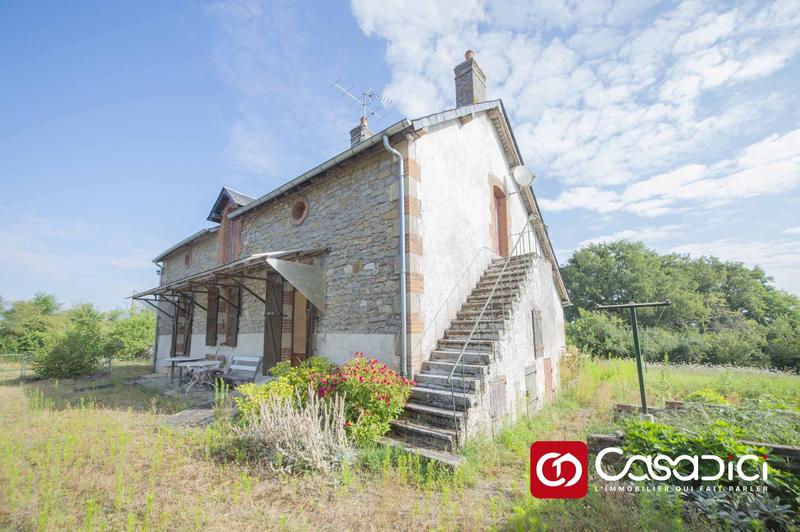 Maison - 98 m² - 5 pièces