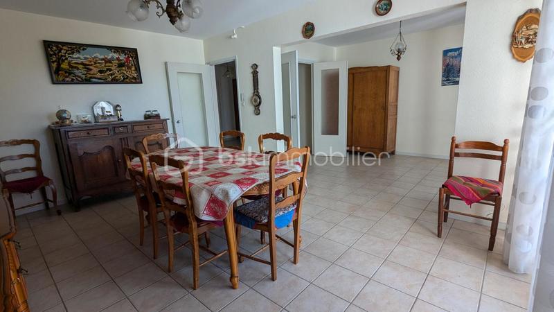 Appartement - 102 m² - 4 pièces