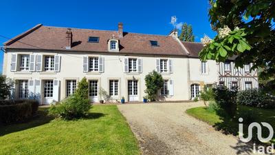 Maison - 310 m² - 15 pièces