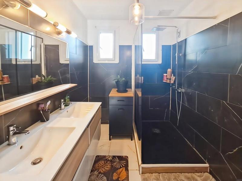 Maison - 105 m² - 4 pièces