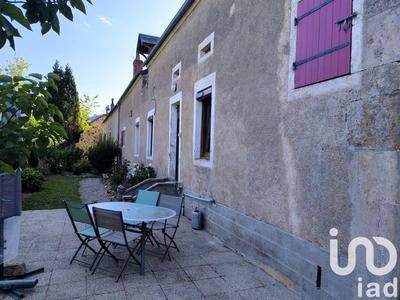 Maison - 99 m² - 4 pièces