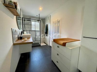 Maison - 135 m² - 6 pièces