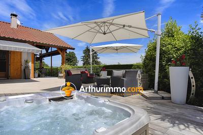 Maison - 181 m² - 6 pièces