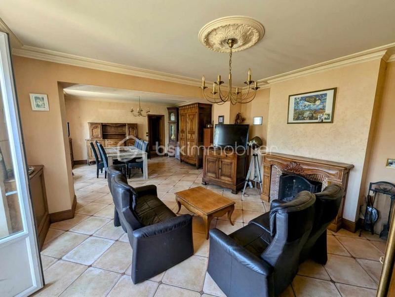 Maison - 148 m² - 6 pièces