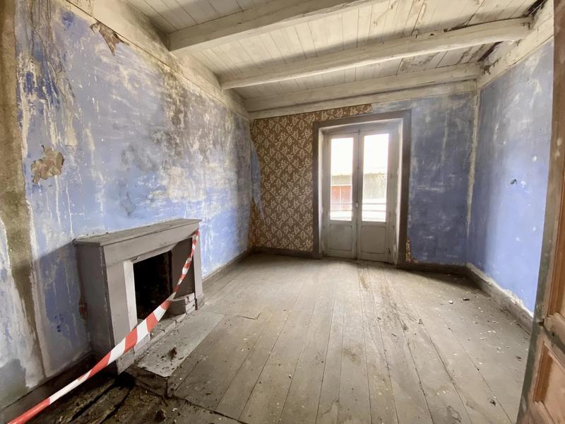 Maison - 200 m² - 6 pièces