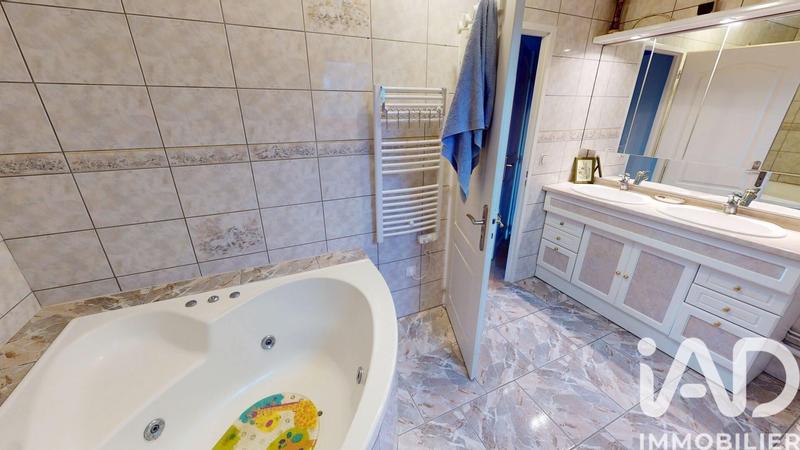 Maison - 128 m² - 6 pièces