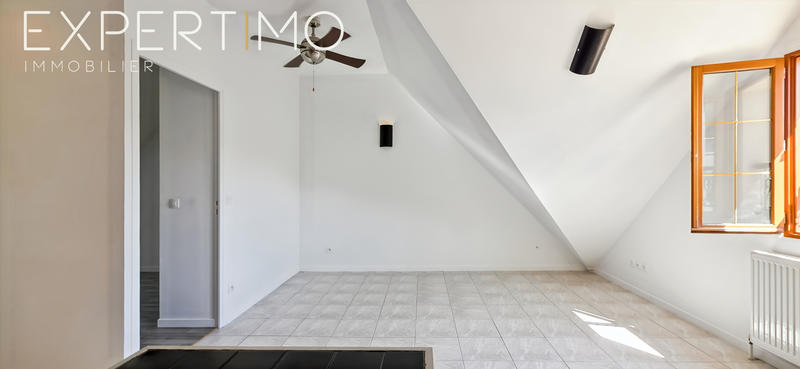 Maison - 150 m² - 8 pièces