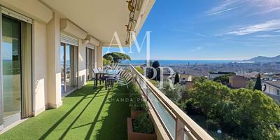 Appartement - 97 m² - 3 pièces