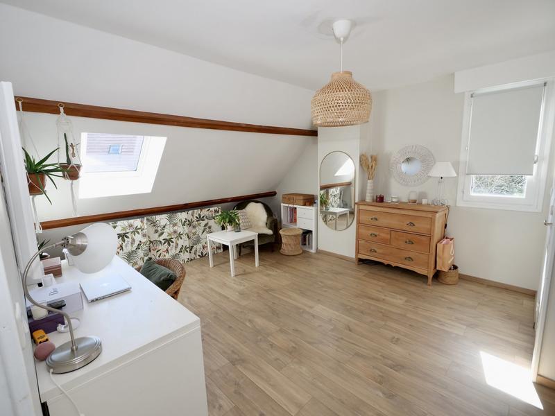 Maison - 181 m² - 7 pièces