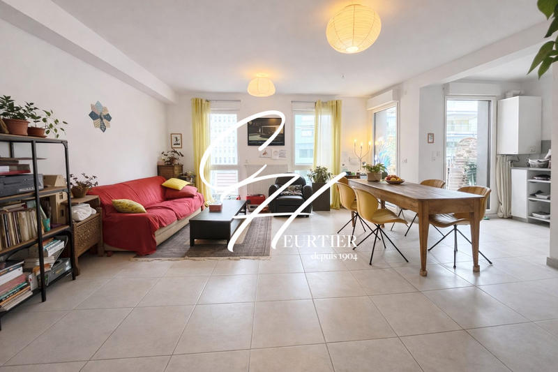 Appartement - 85 m² - 4 pièces