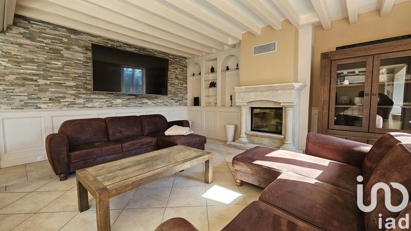 Maison - 226 m² - 7 pièces