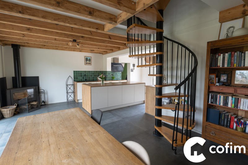 Maison - 86 m² - 4 pièces