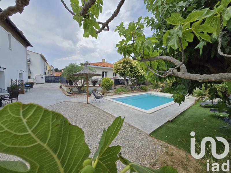 Maison - 300 m² - 12 pièces