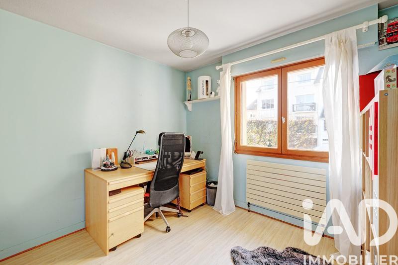 Appartement - 182 m² - 8 pièces