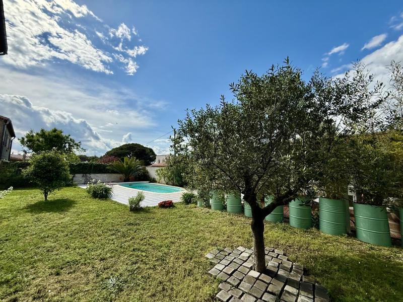 Maison de ville - 243 m² - 6 pièces