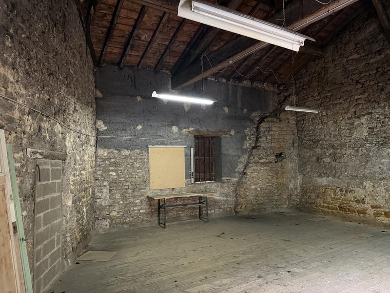 Maison ancienne - 78 m² - 1 pièce