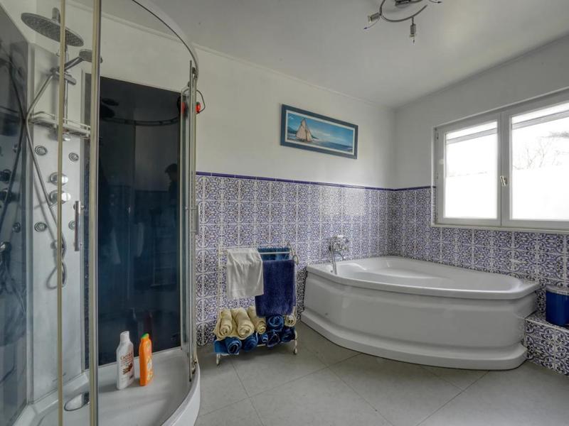 Maison - 170 m² - 6 pièces