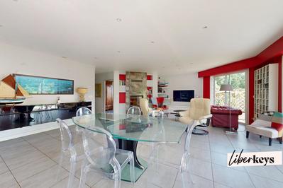 Maison - 135 m² - 4 pièces