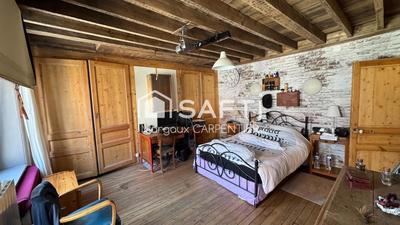 Maison - 265 m² - 10 pièces