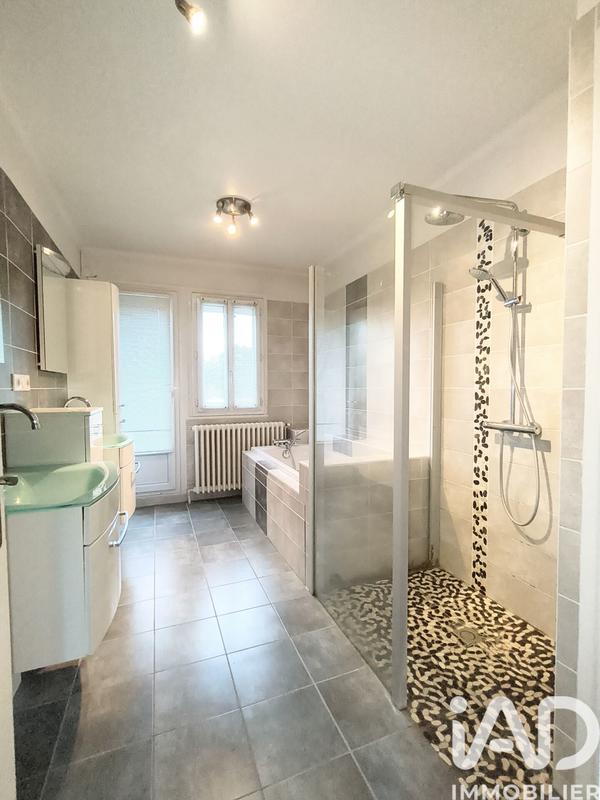 Appartement - 125 m² - 4 pièces